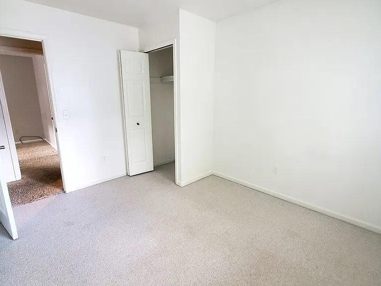 1043 Olson Ave — Photo 12