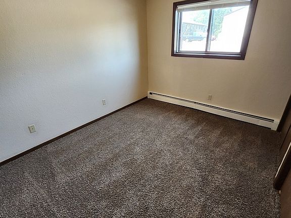 5th image of 25 14th Ave NE #101