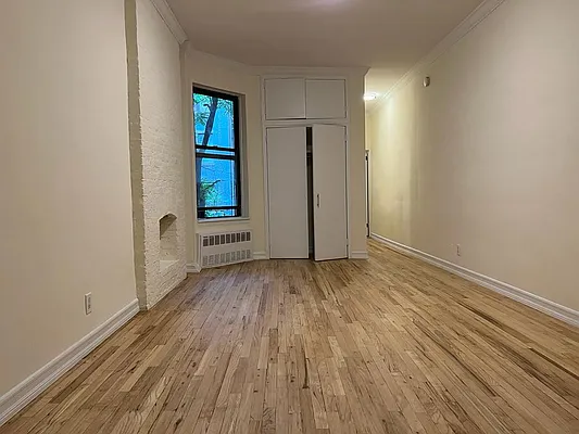 Rented by PocketBroker Inc | media 5