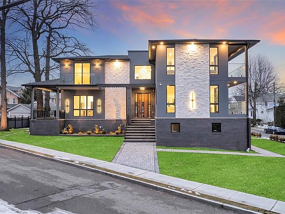 2nd image of 283 Bluff Rd