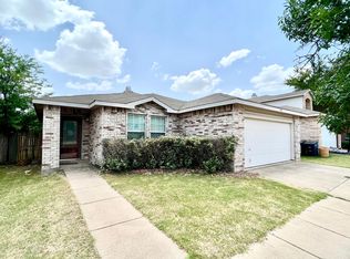 933 Stone Chapel Way, Fort Worth, TX 76179