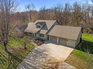 3518 Silver Creek Rd, Manitowoc, WI 54220