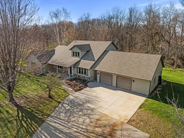 3518 Silver Creek ROAD, Manitowoc, WI 54220