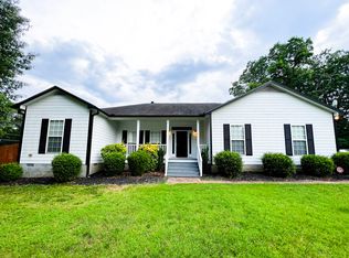 1412 Turfwood Dr, Pfafftown, NC 27040