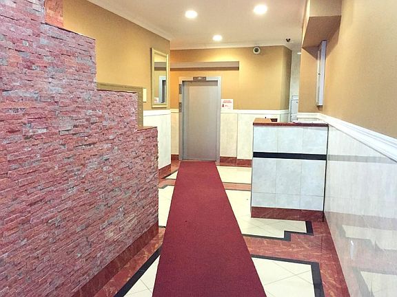 2nd image of 9 E 32nd St APT 5D
