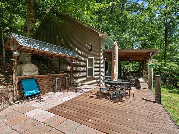 4th image of 589 Kaufman Rd