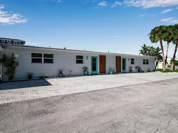 713 Saint Judes Dr S APT 1, Longboat Key, FL 34228