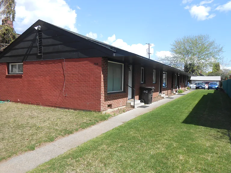 703 S 9th Ave — Photo 12