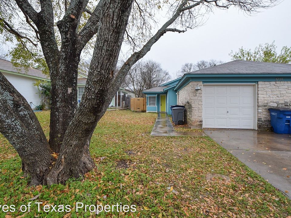 1st image of 12311-B Dellrey Dr