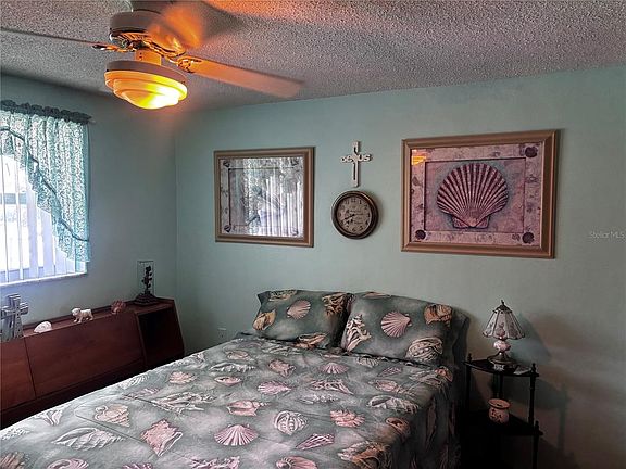4th image of 9040 CHATAM LANE