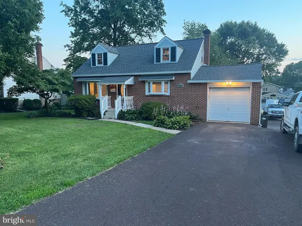 562 Park Ave, Harleysville, PA 19438
