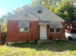 9823 Green Valley Dr, Saint Louis, MO 63136