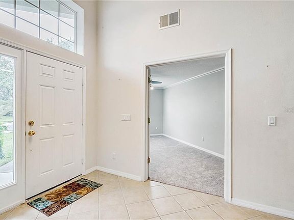 4th image of 9742 Myrtle Creek Ln