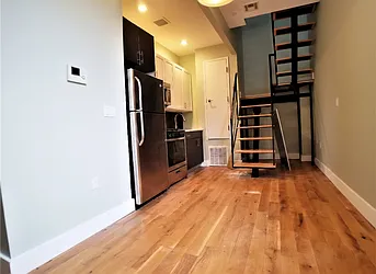 875 Greene Avenue, #4