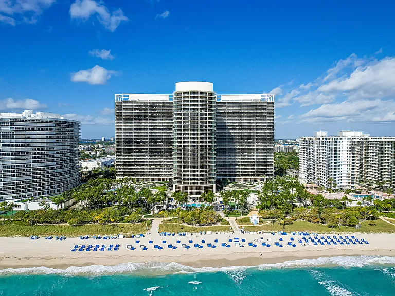 9705 Collins Ave #1000 — Photo 19