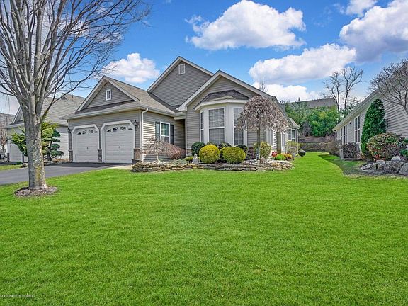 2nd image of 206 Enclave Blvd