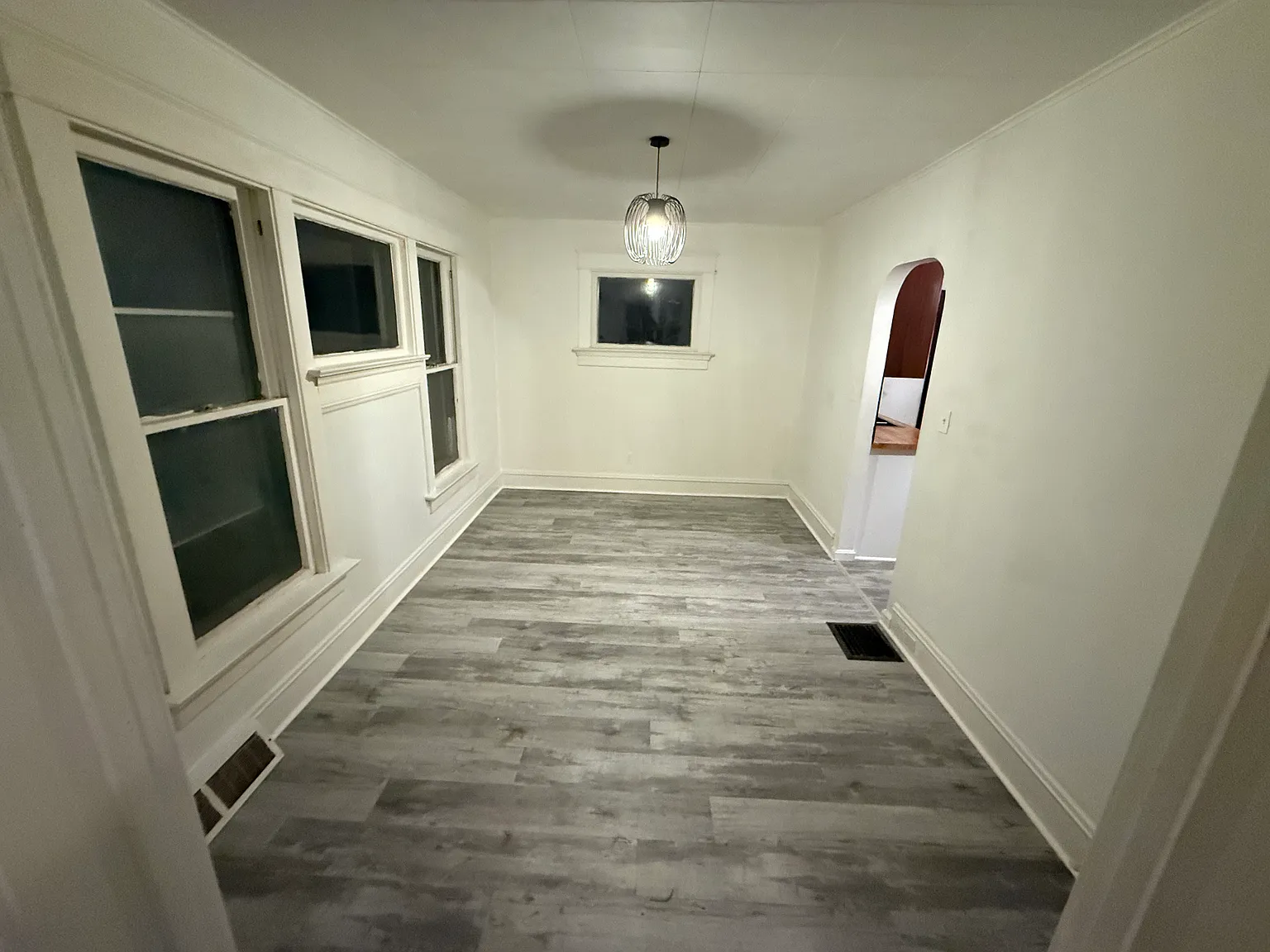 3 bed, 1140 sqft, $1,275 — Photo 1