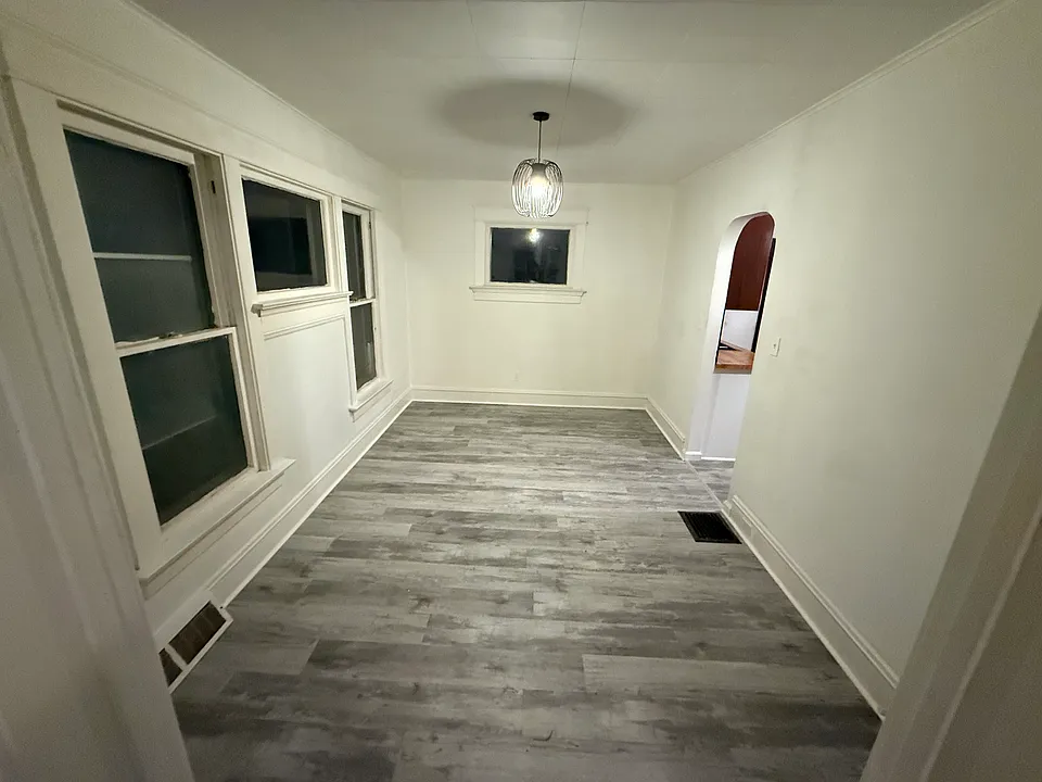 629 Payne Ave