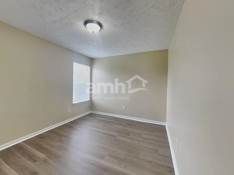 6763 Wimbledon Dr — Photo 18