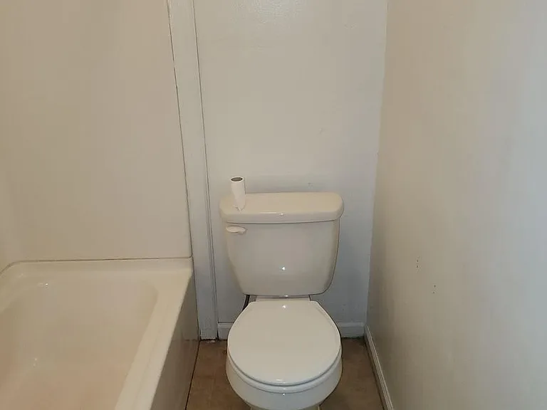 1217 Moss St — Photo 16