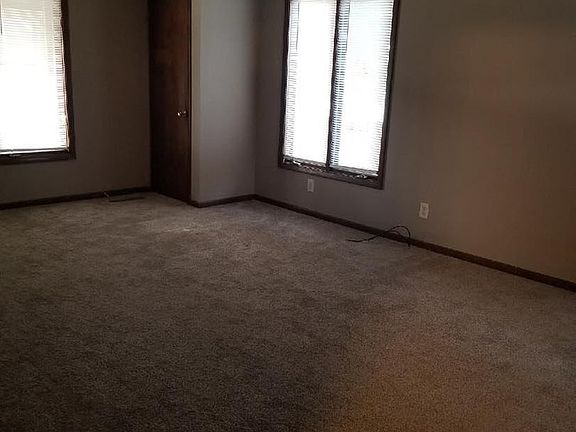 4th image of 342 Creve Coeur St