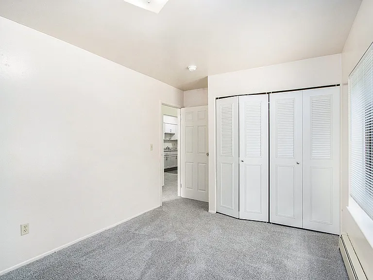 Concord Place Apartments — Photo 21