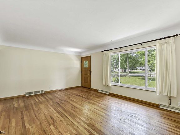 2nd image of 27785 Southern Ave