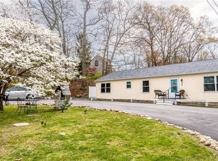 144 Hatchery Rd, North Kingstown, RI 02852