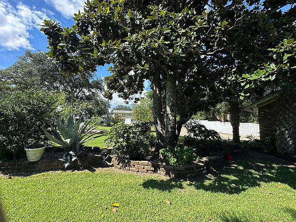 5th image of 302A Sudduth Cir