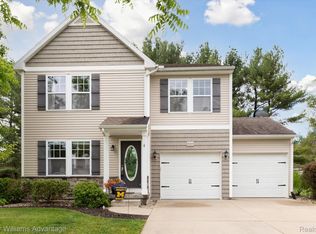 6219 Stable Glen Ct, Kalamazoo, MI 49009