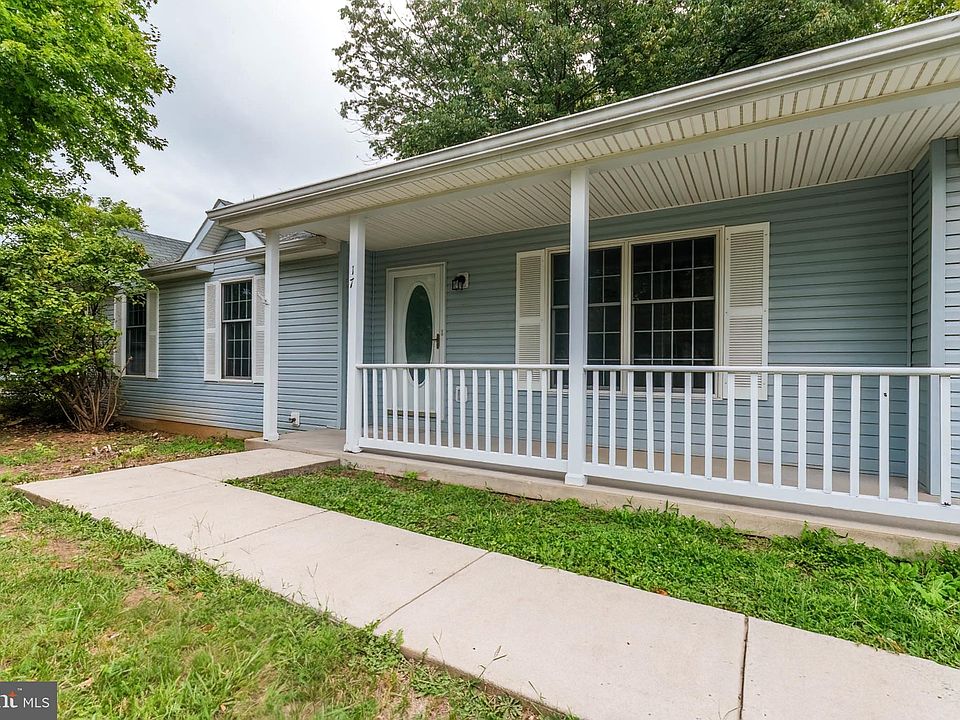 17 Stanford Ln, Falling Waters, WV 25419 Zillow