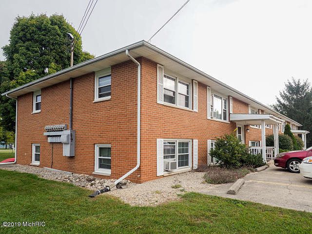 1st image of 915 E Main St #8