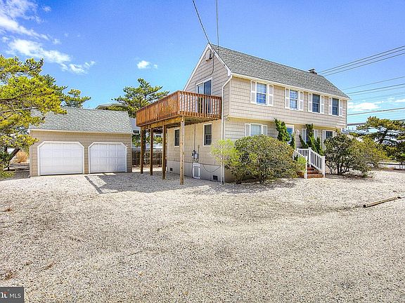 2nd image of 1108A Long Beach Blvd