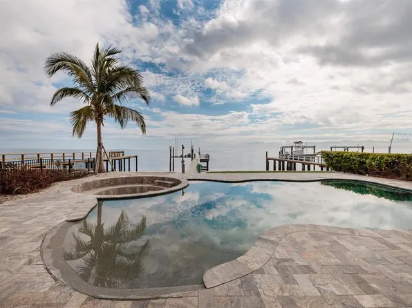 3319 Bayshore Blvd NE, Saint Petersburg, FL 33703