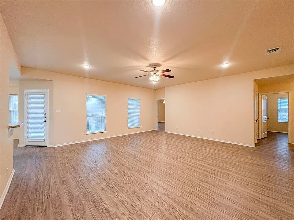 2214 Justice Dr