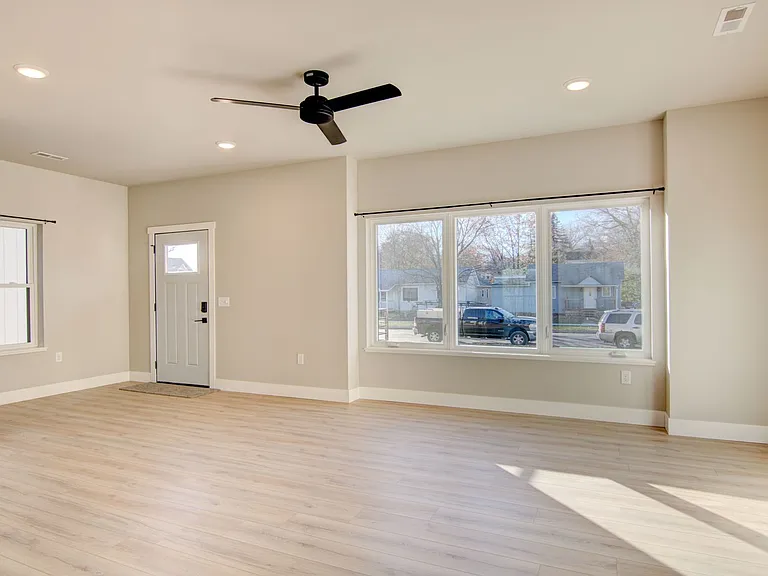 2526 Otter Tail Way — Photo 6