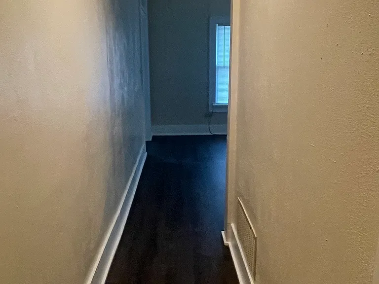 220 E Toronto Ave #3 — Photo 8