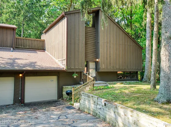 1234 Academic Way, Haslett, MI 48840