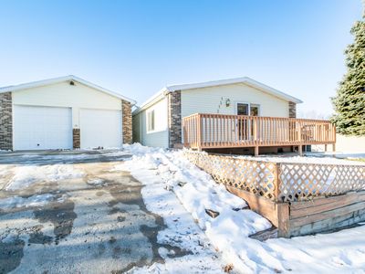 1313 11th Ave SE, Mandan, ND, 58554