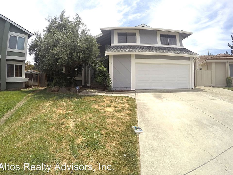 1st image of 65 Rosewell Ct