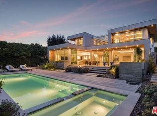 13120 Nimrod Pl, Los Angeles, CA 90049