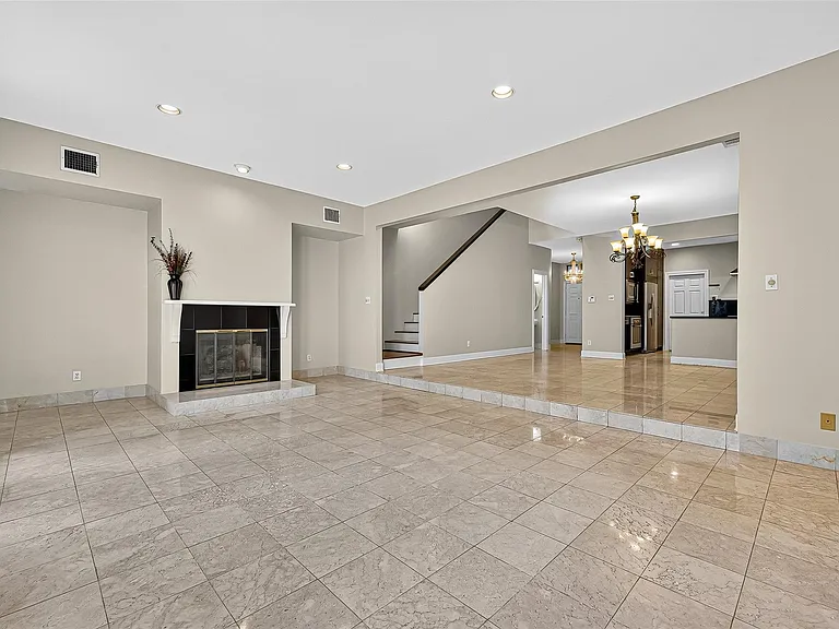 3027 Bissonnet St — Photo 12