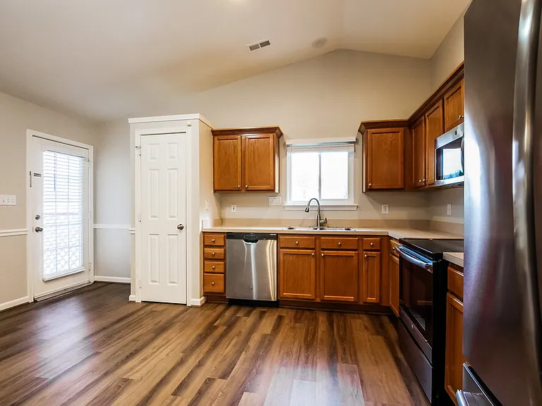 4006 Quail Hollow Ct — Photo 6