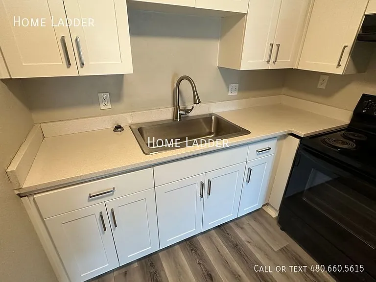 2262 E Broadway Rd #A — Photo 4
