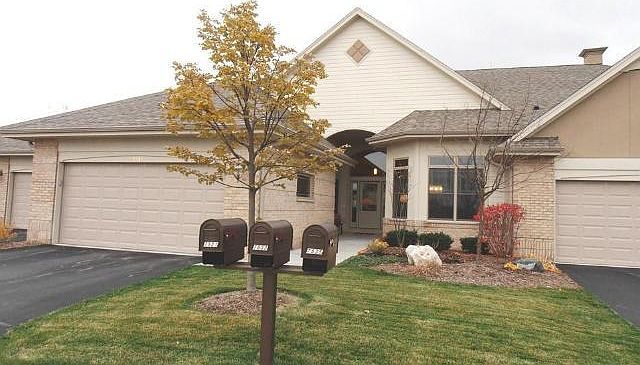 1st image of 7533 W Tuckaway Pines Cir #31