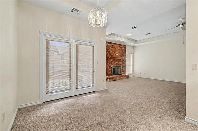 3 bed, 1700 sqft, $1,600 — Photo 1