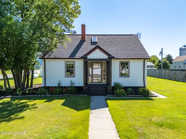 319 N Adam St, Northwood, ND 58267