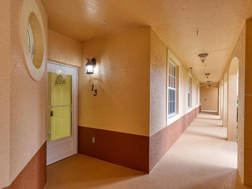 3 bed, 2.0 bath, 1467 sqft, $2,350 — Photo 3
