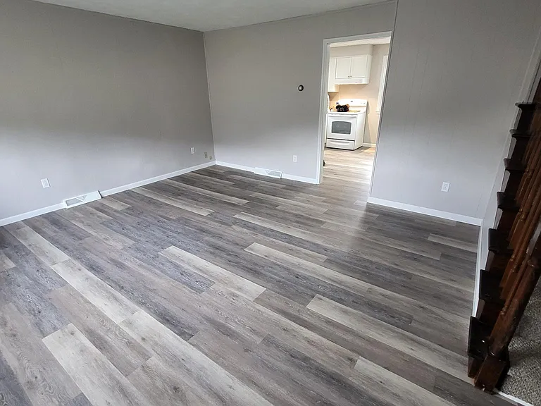 413 Venus Ln #3 — Photo 2