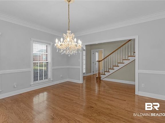 4th image of 1140 Dominion Dr E